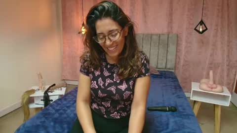 VIOLETA online show from 02/08/25, 12:17
