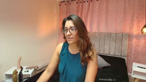 VIOLETA online show from 02/17/25, 12:48
