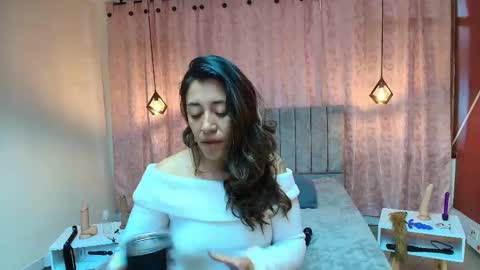 VIOLETA online show from 09/19/25, 01:23