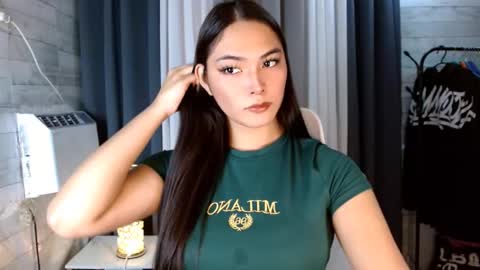 violet online show from 11/07/25, 03:06