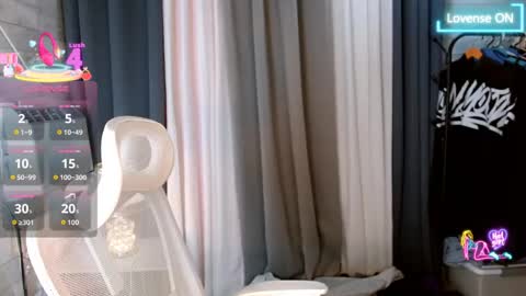 violet online show from 05/09/26, 11:59