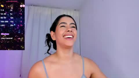 Snapshot of violetasotter chatting on 06/18/26, 12:31 Violeta online show from 06/18/26, 12:31
