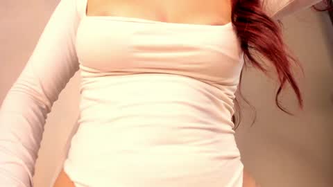 Violet online show from 04/18/26, 07:07