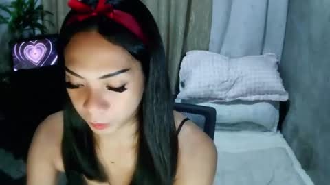 Snapshot of violeterection chatting on 06/11/26, 12:25 JUVY online show from 06/11/26, 12:25