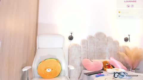 violeth___ online show from 01/12/25, 02:09