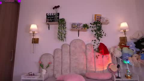 violeth___ online show from 02/27/26, 01:11