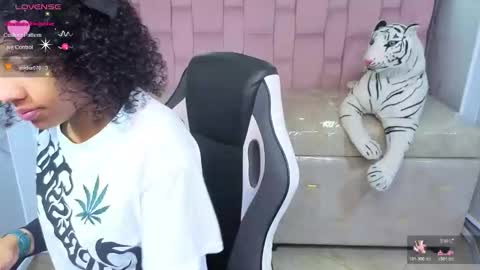 violeth_b online show from 03/04/26, 12:55