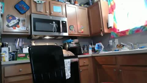 Snapshot of violethooper chatting on 02/11/25, 03:29 Violet Hooper online show from 02/11/25, 03:29