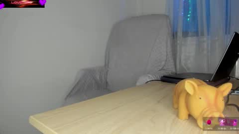 violetparkker online show from 11/19/25, 04:45