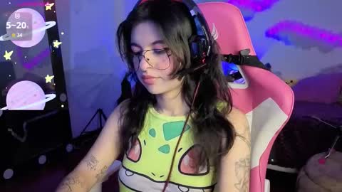   online show from 11/19/25, 07:47