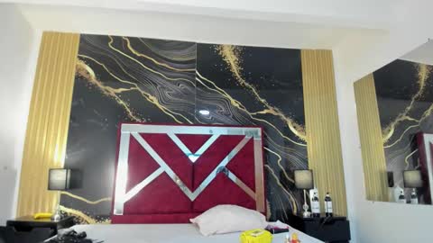 Violet Rose online show from 12/18/25, 08:59