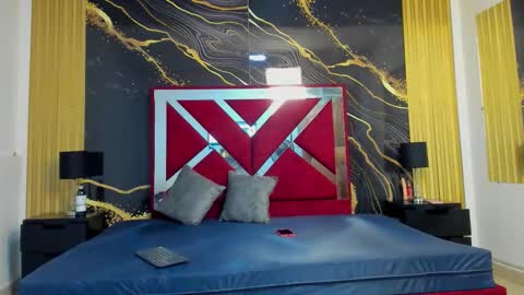 Violet Rose online show from 01/12/26, 12:05