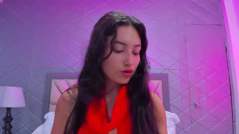 Violet Rousse online show from 12/18/25, 04:13