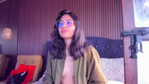 Violet Rousse online show from 02/17/26, 05:52