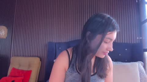 Snapshot of violetrousse chatting on 04/02/26, 04:04 Violet Rousse online show from 04/02/26, 04:04