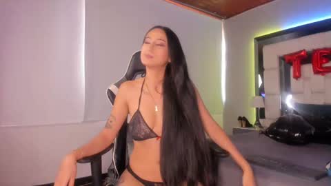 violetskinny online show from 03/03/25, 09:59