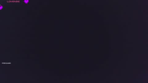 Snapshot of violetssweet chatting on 01/17/26, 04:17 violetssweet online show from 01/17/26, 04:17