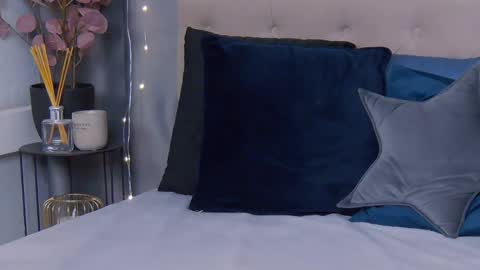 VioletSwone online show from 03/02/25, 02:32