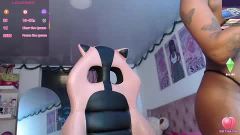 violett_brown9 online show from 04/14/26, 05:13