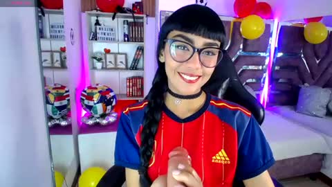 Snapshot of violett_garden chatting on 06/21/26, 11:24 Violet online show from 06/21/26, 11:24