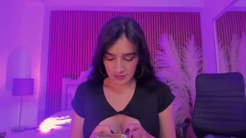 violett_hott_ online show from 02/02/26, 12:37