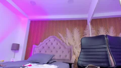 violett_hott_ online show from 03/04/26, 12:22