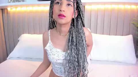 Snapshot of violett_rabbit_ chatting on 10/20/25, 08:31 Violett online show from 10/20/25, 08:31