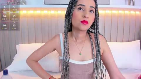 Snapshot of violett_rabbit_ chatting on 11/14/25, 08:40 Violett online show from 11/14/25, 08:40