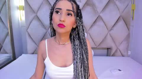 Snapshot of violett_rabbit_ chatting on 01/05/26, 08:01 Violett online show from 01/05/26, 08:01