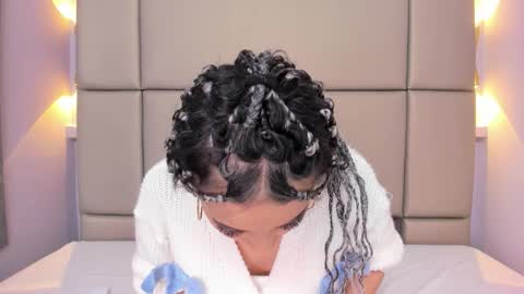 Snapshot of violett_rabbit_ chatting on 01/10/26, 11:56 Violett online show from 01/10/26, 11:56