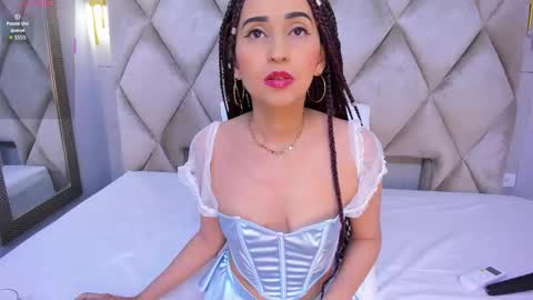 Snapshot of violett_rabbit_ chatting on 02/02/26, 08:29 Violett online show from 02/02/26, 08:29