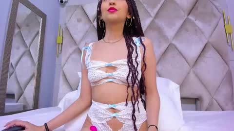 Snapshot of violett_rabbit_ chatting on 02/27/26, 08:42 Violett online show from 02/27/26, 08:42