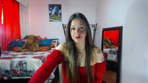 Snapshot of violetta_afrodita chatting on 09/19/25, 05:24 violetta_afrodita online show from 09/19/25, 05:24