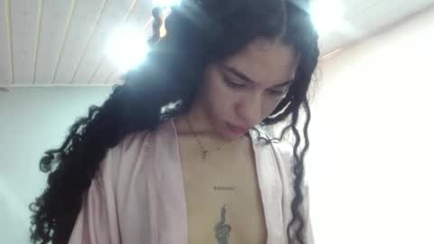 violetta_dreams online show from 10/18/25, 10:27