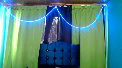 violetta_dreams online show from 12/20/25, 04:36