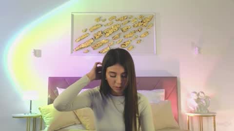 violetta_finch online show from 10/19/25, 10:27