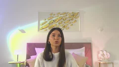 violetta_finch online show from 12/14/25, 11:04