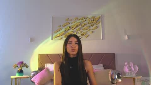 Snapshot of violetta_finch chatting on 07/01/26, 11:56 violetta_finch online show from 07/01/26, 11:56