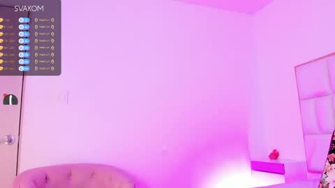 Snapshot of violetta_foxx1 chatting on 04/30/26, 10:25 violeta online show from 04/30/26, 10:25