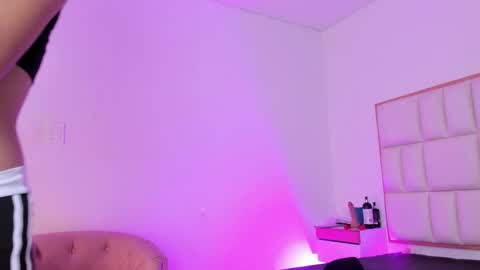 Snapshot of violetta_foxx1 chatting on 05/05/26, 07:55 violeta online show from 05/05/26, 07:55