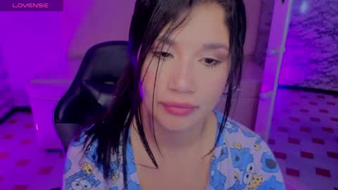 Snapshot of violetta_jhonson_v chatting on 05/12/26, 04:59 Violetta online show from 05/12/26, 04:59