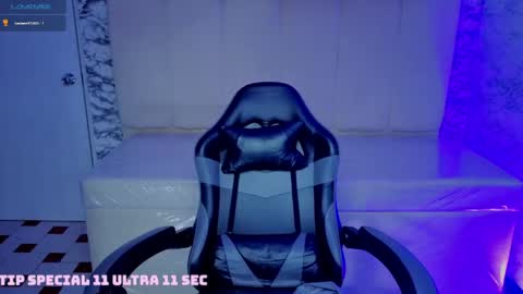 Snapshot of violetta_jhonson_v chatting on 05/27/26, 03:47 Violetta online show from 05/27/26, 03:47