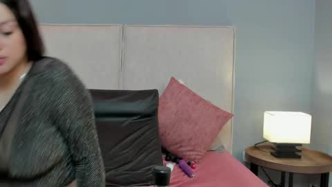 violetta_queeen online show from 04/10/26, 12:10