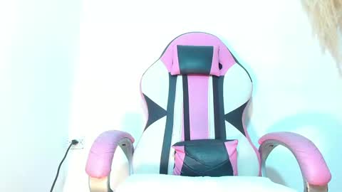 Princess Violet Valerious Follow me IGX violetvalerious online show from 02/10/25, 11:13