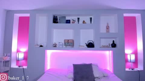 ViolettaBaker online show from 01/31/25, 02:04