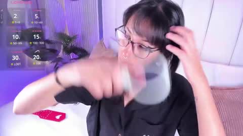 violettacolinss online show from 04/21/26, 11:38