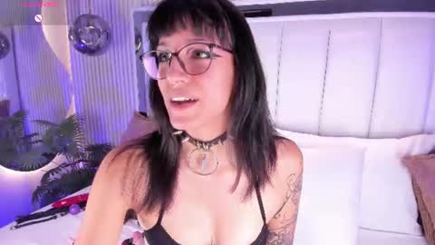 Snapshot of violettacolinss chatting on 07/08/26, 11:48 violettacolinss online show from 07/08/26, 11:48