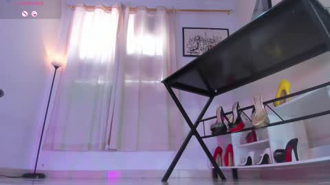 CALL ME TATIANA online show from 09/17/25, 02:52