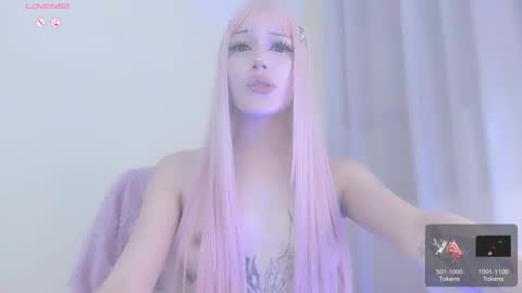 Snapshot of violettbones chatting on 10/26/25, 05:57 Violett online show from 10/26/25, 05:57