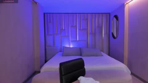 Violett Castel online show from 03/23/26, 07:18